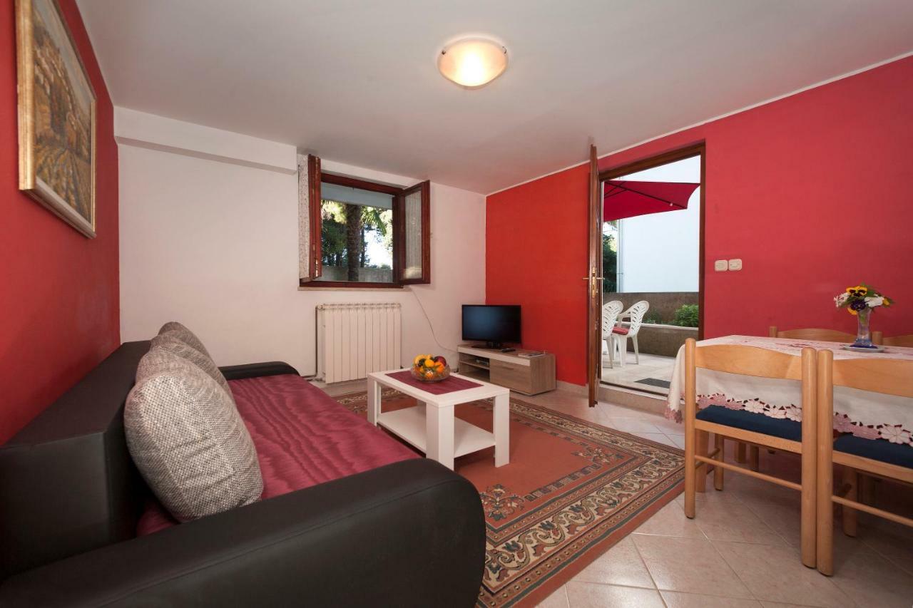 Mihaela Apartments Poreč Eksteriør billede